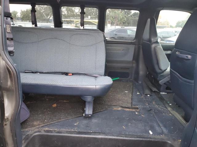 Photo 11 from auction – 2000 CHEVROLET EXPRESS G1 with VIN 1GNFG15R0Y1237796