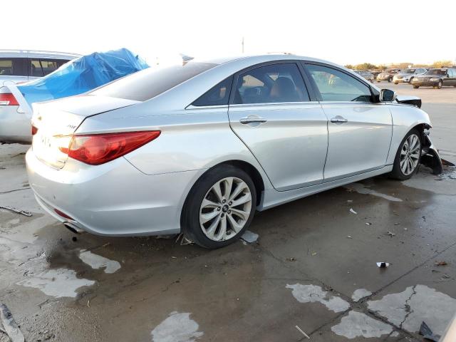 Photo 3 from auction – 2011 HYUNDAI SONATA SE with VIN 5NPEC4AB2BH296553