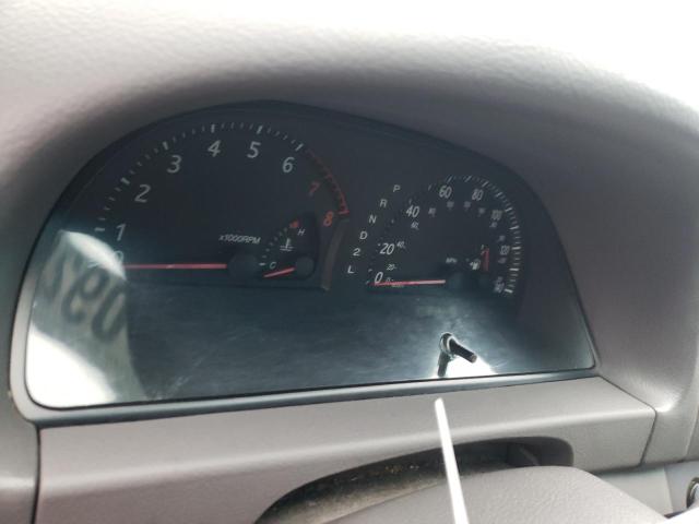 Photo 9 from auction – 2004 TOYOTA CAMRY with VIN 4T1BE32K34U320711