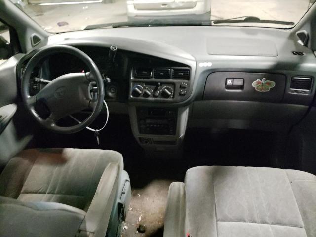 Photo 8 from auction – 2000 TOYOTA SIENNA LE with VIN 4T3ZF13C4YU210822