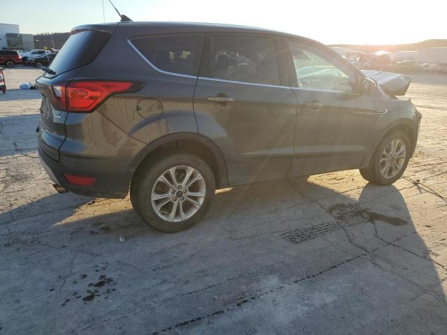 Photo 3 from auction – 2019 FORD ESCAPE SE with VIN 1FMCU0GD6KUC09891