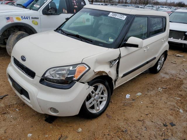 KIA SOUL + 2011 with VIN KNDJT2A21B7716083 - Photo from auction