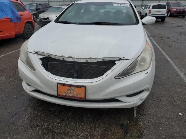 Photo 11 from auction – 2011 HYUNDAI SONATA GLS with VIN 5NPEB4AC4BH190973