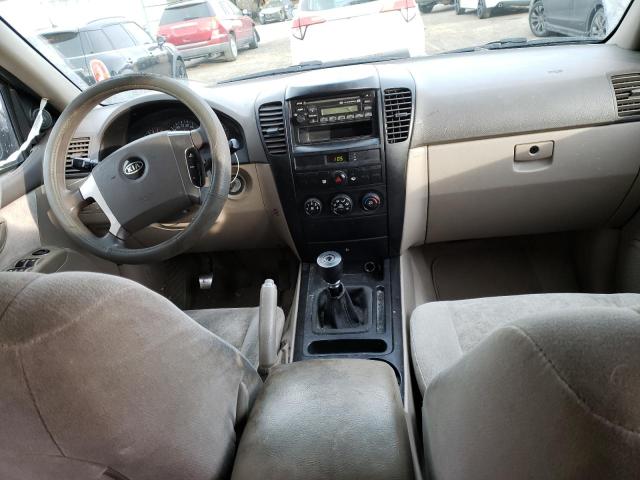 Photo 8 from auction – 2004 KIA SORENTO EX with VIN KNDJC733145193634