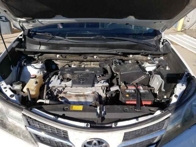 Photo 12 from auction – 2015 TOYOTA RAV4 XLE with VIN JTMRFREV9FJ019101
