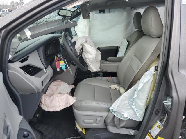 Photo 7 from auction – 2017 TOYOTA SIENNA LE with VIN 5TDKZ3DC0HS828269