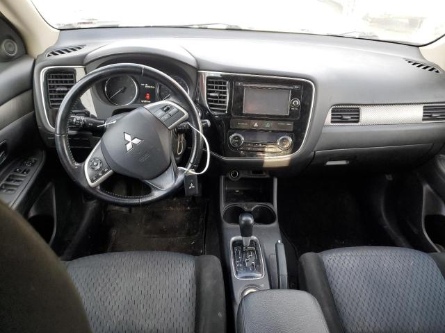 Photo 8 from auction – 2014 MITSUBISHI OUTLANDER with VIN JA4AZ3A32EZ013625