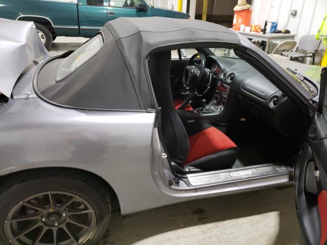 Фото 11 с аукциона – 2004 MAZDA MX-5 MIATA с VIN JM1NB354X40409772