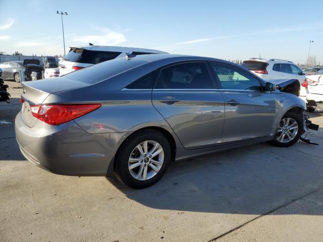 Photo 3 from auction – 2013 HYUNDAI SONATA GLS with VIN 5NPEB4AC6DH747417