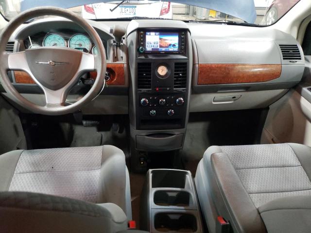 Photo 8 from auction – 2008 CHRYSLER TOWN & COU with VIN 2A8HR44H98R652089