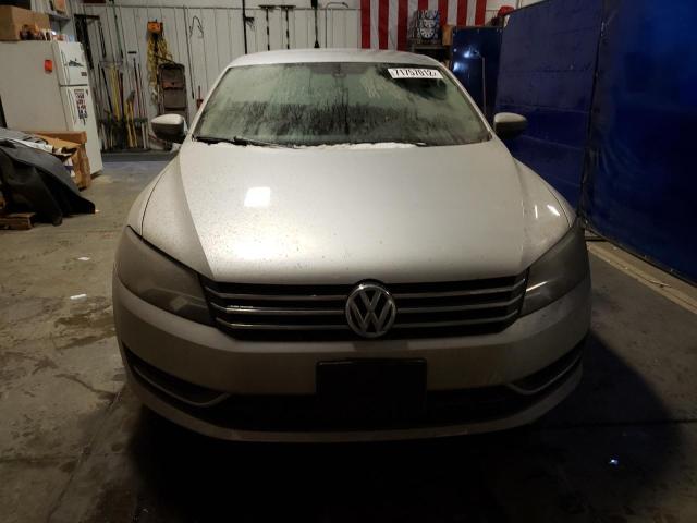 Photo 5 from auction – 2014 VOLKSWAGEN PASSAT with VIN 1VWAT7A35EC083585