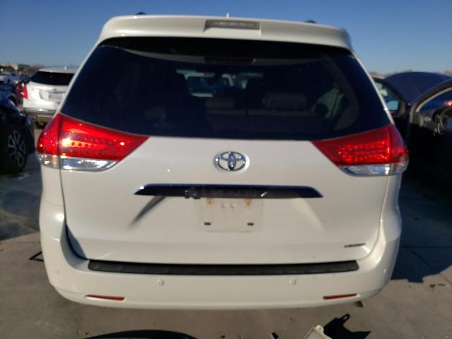 Photo 6 from auction – 2013 TOYOTA SIENNA XLE with VIN 5TDYK3DC6DS287320