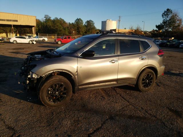 NISSAN ROGUE SV 2017 with VIN 5N1AT2MVXHC809735 - Photo from auction