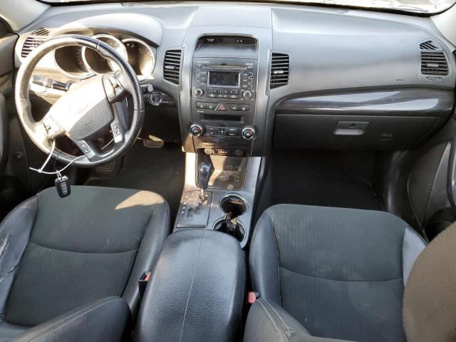 Photo 8 from auction – 2011 KIA SORENTO EX with VIN 5XYKU4A20BG038586
