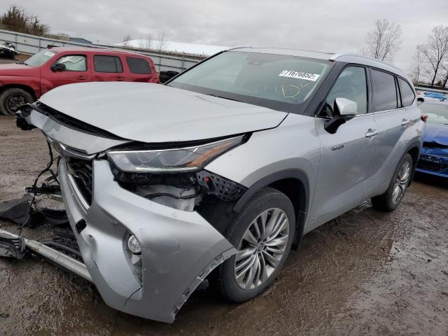 TOYOTA HIGHLANDER 2021 with VIN 5TDEBRCH7MS027043 - Photo from auction