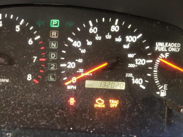Photo 9 from auction – 2000 LEXUS ES 300 with VIN JT8BF28G7Y5096789