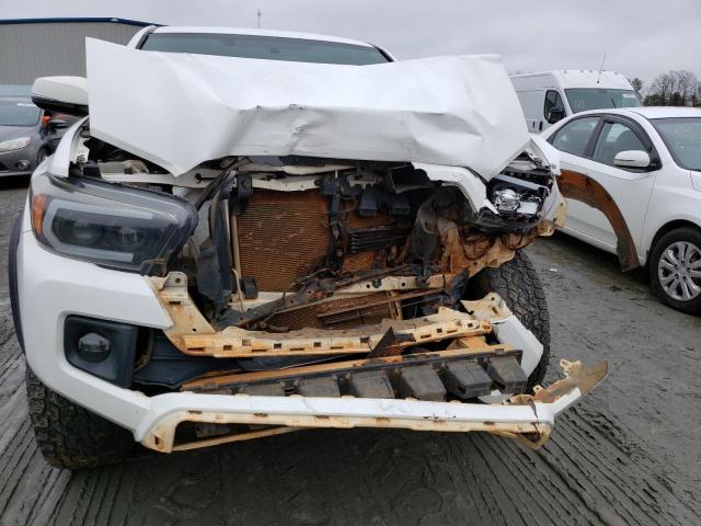 Photo 11 from auction – 2017 TOYOTA TACOMA DOU with VIN 3TMDZ5BN2HM035533