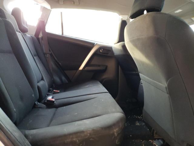 Photo 11 from auction – 2018 TOYOTA RAV4 LE with VIN JTMZFREV2JJ183685