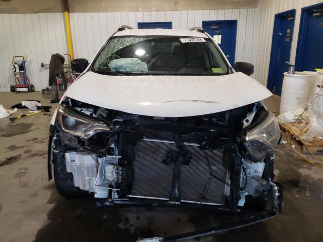 Photo 5 from auction – 2016 TOYOTA RAV4 LE with VIN JTMBFREV0GJ055682