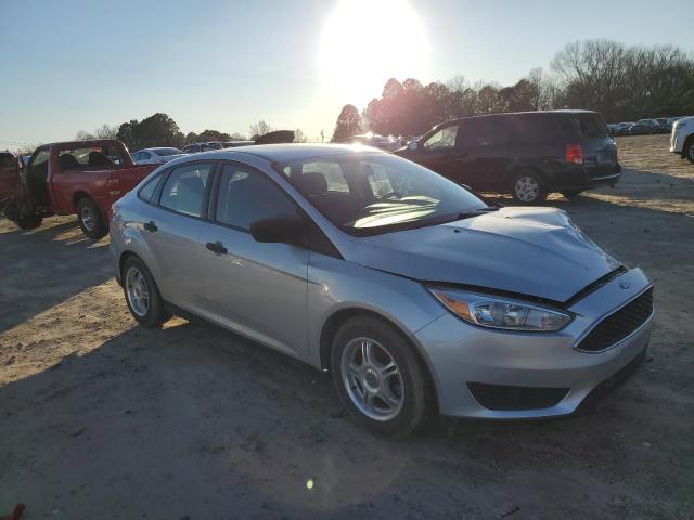 Photo 4 from auction – 2015 FORD FOCUS S with VIN 1FADP3E24FL315180