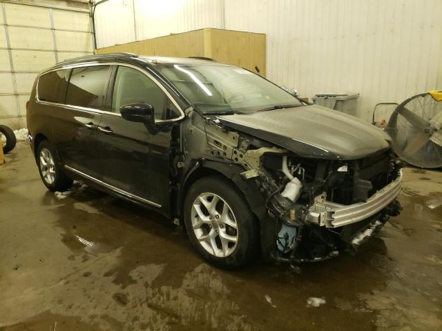 Photo 4 from auction – 2017 CHRYSLER PACIFICA T with VIN 2C4RC1BG1HR762656