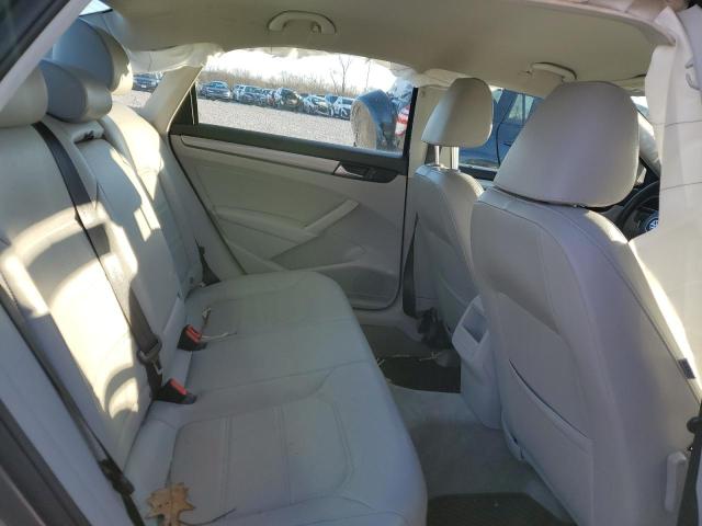 Photo 10 from auction – 2015 VOLKSWAGEN PASSAT S with VIN 1VWAS7A38FC121928