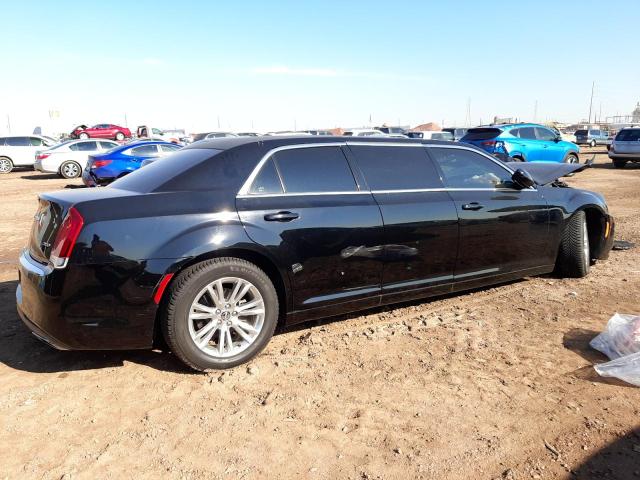 Photo 3 from auction – 2017 CHRYSLER 300 LIMITE with VIN 2C3CCAAGXHH541798