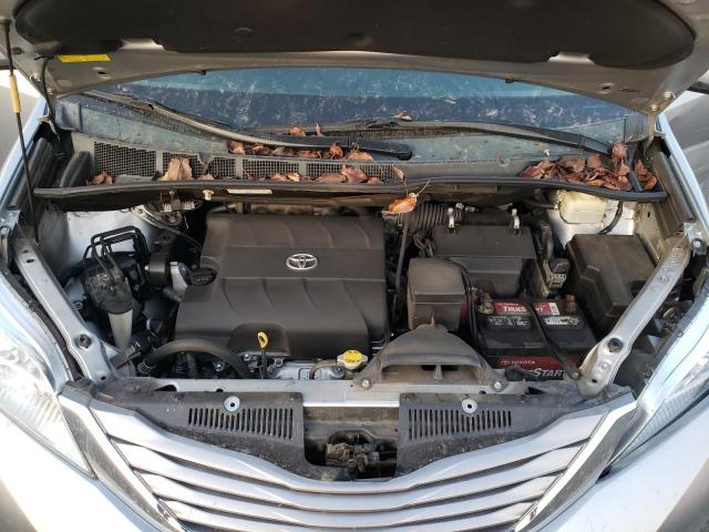 Photo 12 from auction – 2015 TOYOTA SIENNA XLE with VIN 5TDYK3DC7FS579058