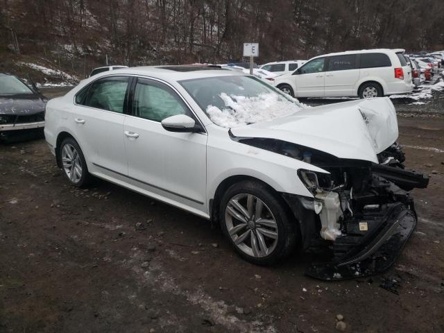 Photo 4 from auction – 2017 VOLKSWAGEN PASSAT SEL with VIN 1VWCT7A34HC082120