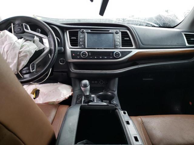 Photo 8 from auction – 2018 TOYOTA HIGHLANDER with VIN 5TDYZRFH0JS260116