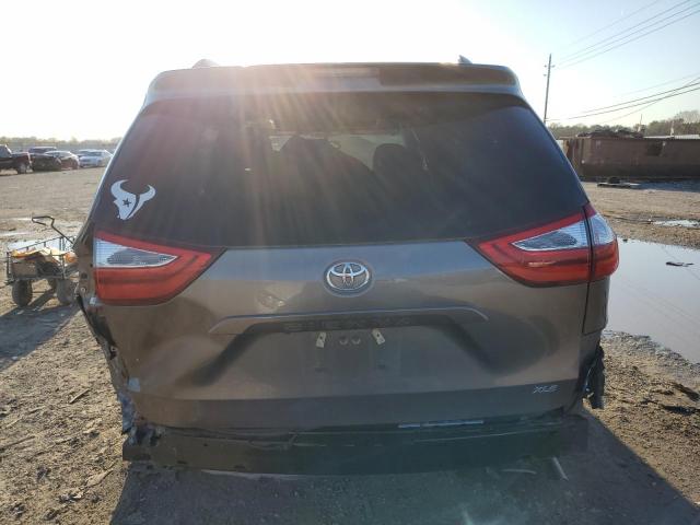 Photo 6 from auction – 2017 TOYOTA SIENNA XLE with VIN 5TDYZ3DC0HS887896