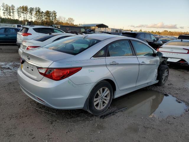 Photo 3 from auction – 2011 HYUNDAI SONATA GLS with VIN 5NPEB4AC3BH257997
