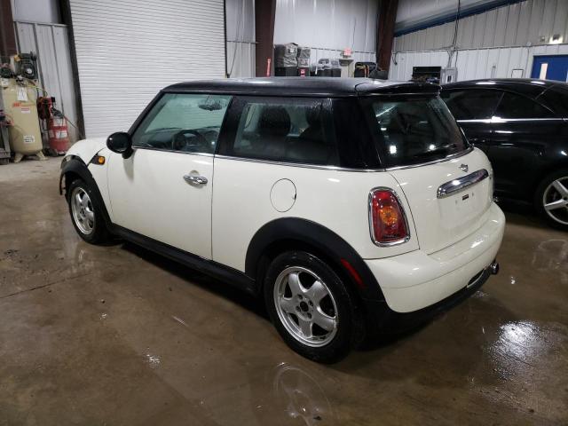Photo 2 from auction – 2007 MINI COOPER with VIN WMWMF33587TT50300