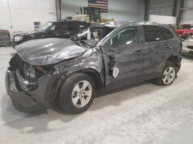 TOYOTA RAV4 XLE 2021 with VIN 2T3P1RFVXMC170453 - Photo from auction