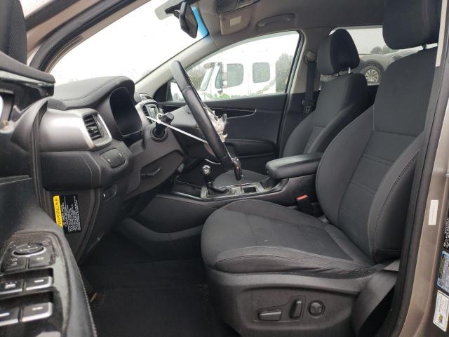 Photo 7 from auction – 2016 KIA SORENTO LX with VIN 5XYPG4A31GG075482