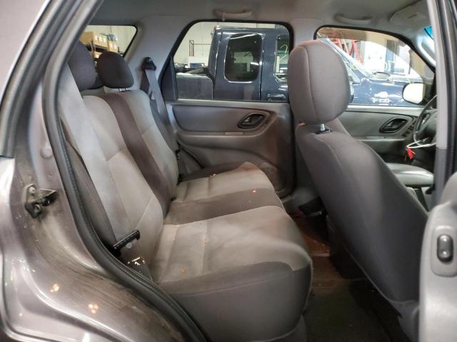 Photo 11 from auction – 2003 FORD ESCAPE XLS with VIN 1FMYU92143KB10068