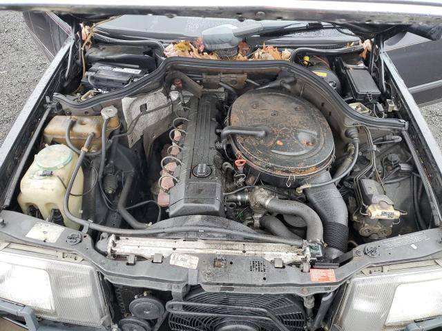 Photo 11 from auction – 1988 MERCEDES-BENZ 300 E with VIN WDBEA30D2JA745561