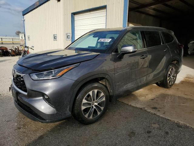 TOYOTA HIGHLANDER 2021 with VIN 5TDGZRAH7MS037708 - Photo from auction