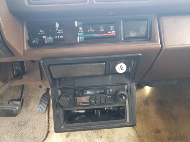 Photo 9 from auction – 1984 TOYOTA PICKUP COM with VIN JT5RN55D7E5002626