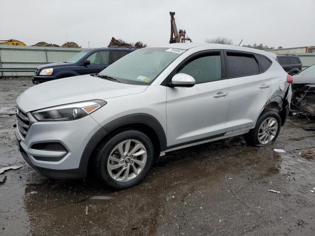 HYUNDAI TUCSON SE 2018 with VIN KM8J2CA42JU664713 - Photo from auction