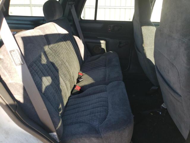 Photo 11 from auction – 2000 CHEVROLET BLAZER with VIN 1GNDT13WXYK147089