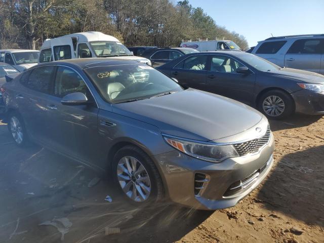 Photo 4 from auction – 2017 KIA OPTIMA EX with VIN 5XXGU4L37HG140380