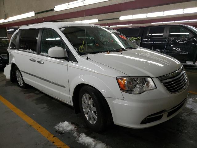 Photo 4 from auction – 2016 CHRYSLER TOWN & COU with VIN 2C4RC1BG2GR128559