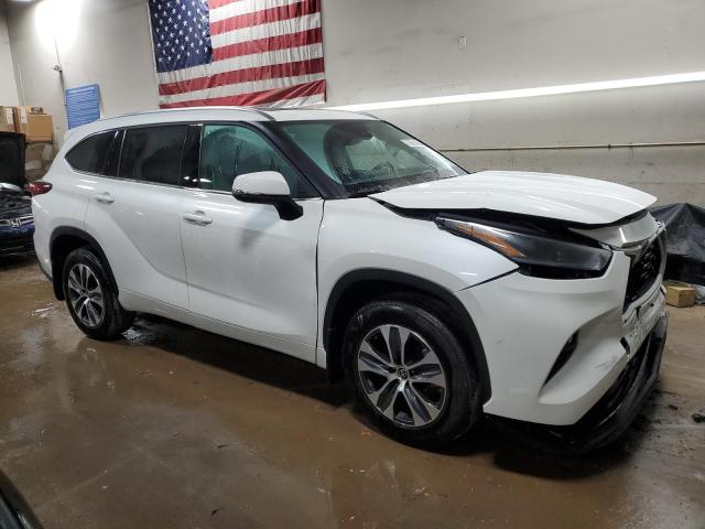 Photo 4 from auction – 2021 TOYOTA HIGHLANDER with VIN 5TDGZRBH5MS084900