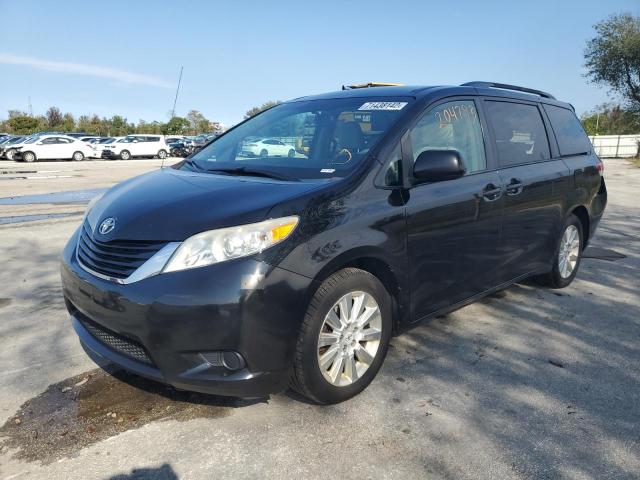 TOYOTA SIENNA 2012 مع رقم تعريف المركبة 5TDJK3DC3CS042751 - صورة من المزاد