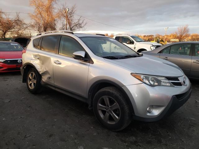 Photo 4 from auction – 2015 TOYOTA RAV4 XLE with VIN JTMWFREV2FJ040018