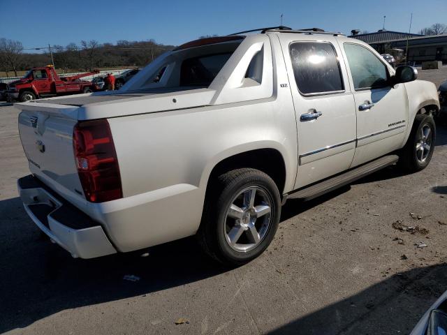 Photo 3 from auction – 2011 CHEVROLET AVALANCHE with VIN 3GNTKGE39BG169040