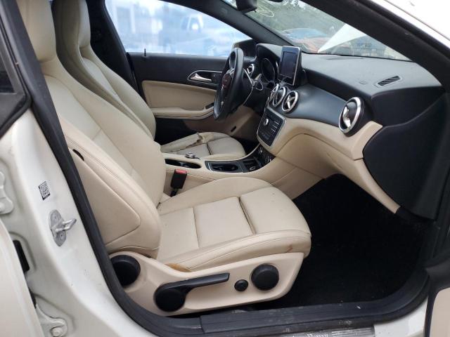 Photo 5 from auction – 2016 MERCEDES-BENZ CLA 250 with VIN WDDSJ4EB1GN330644
