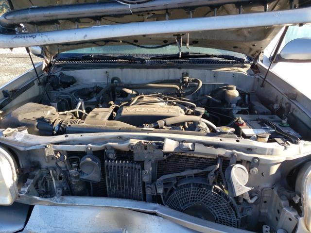 Photo 12 from auction – 2001 TOYOTA SEQUOIA SR with VIN 5TDBT44A11S012053