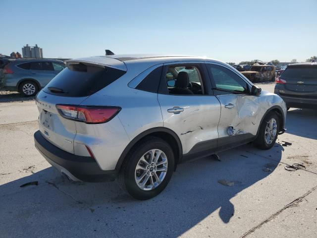 Photo 3 from auction – 2020 FORD ESCAPE SE with VIN 1FMCU0G68LUA68146